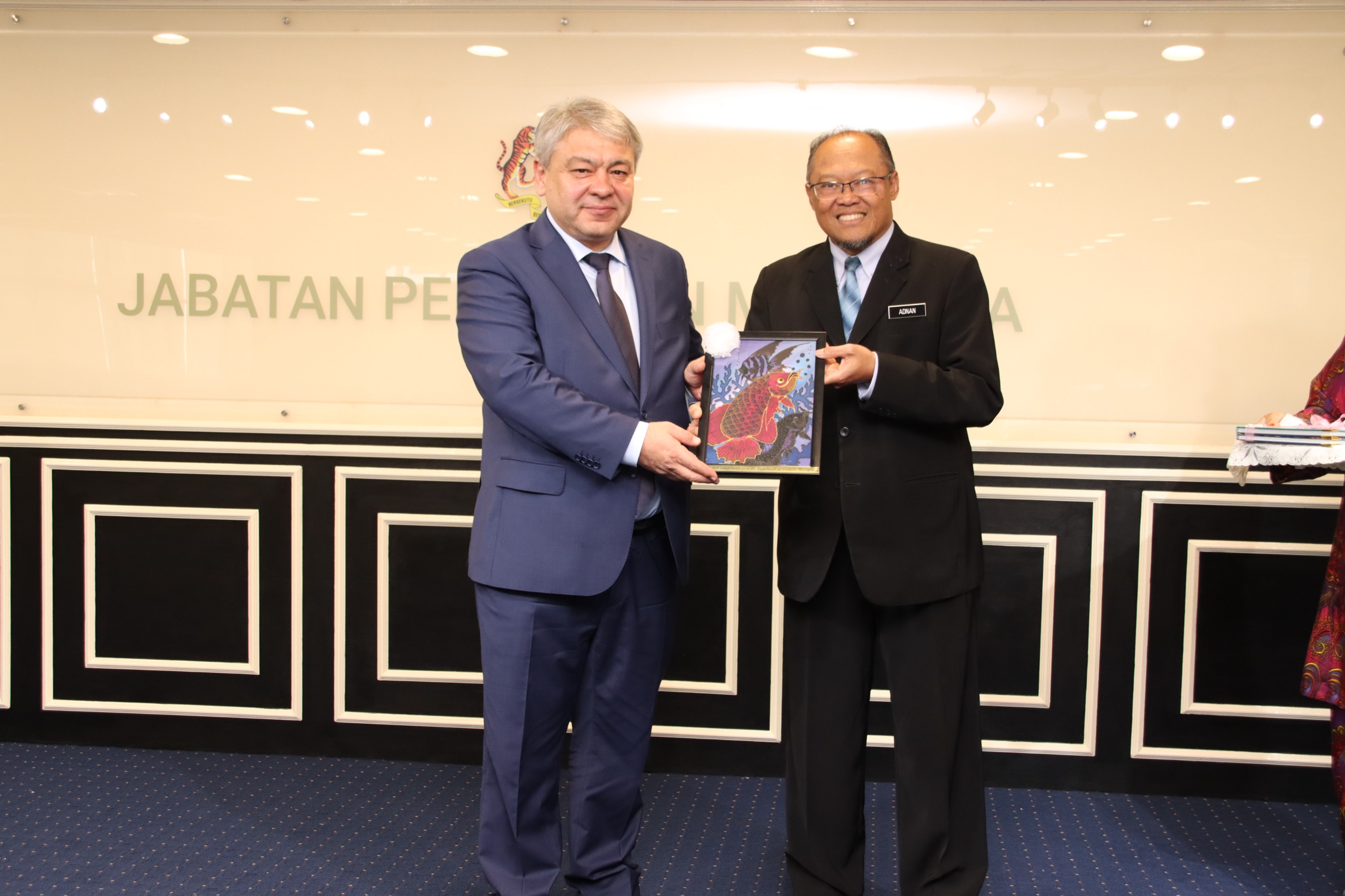 perjumpaan antara Jabatan Perikanan Malaysia (DOF) dengan delegasi Uzbekistan yang terdiri daripada Kementerian Pertanian Uzbekistan
