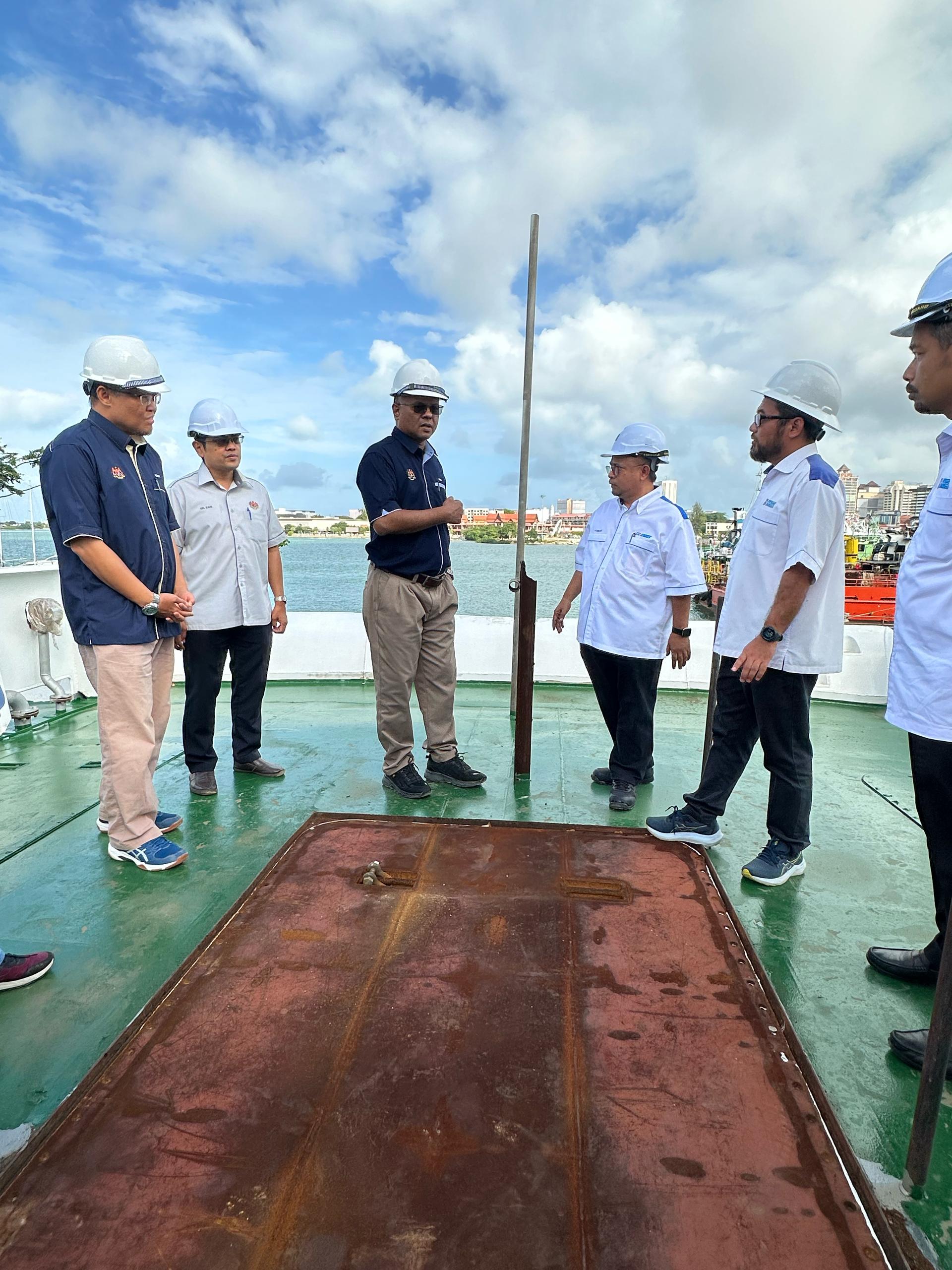 Projek Perkhidmatan Merekabentuk, Membina, Menguji dan Mentauliah Kapal Latihan untuk Kolej Perikanan Sultan Nazrin Muizzuddin Shah (KPSN)