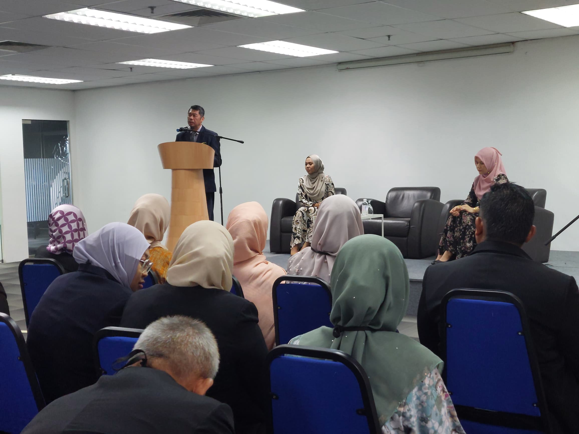 Program-Pembangunan-Profil-Kompetensi-Kepimpinan-Gred-G12-Jabatan-Perikanan-Malaysia